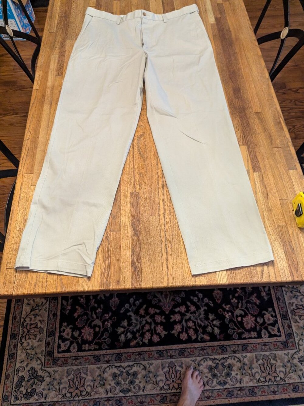38/34 Men's Khakis Berkley Jensen